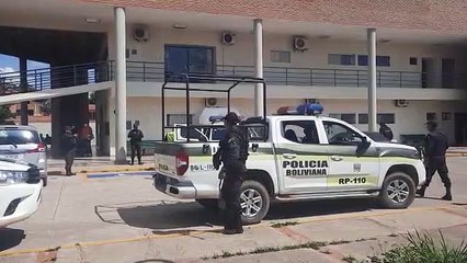 Despliegan policías para resguardo en la audiencia de Reynaldo Ezequiel, acusado de atropellar a una menor de edad