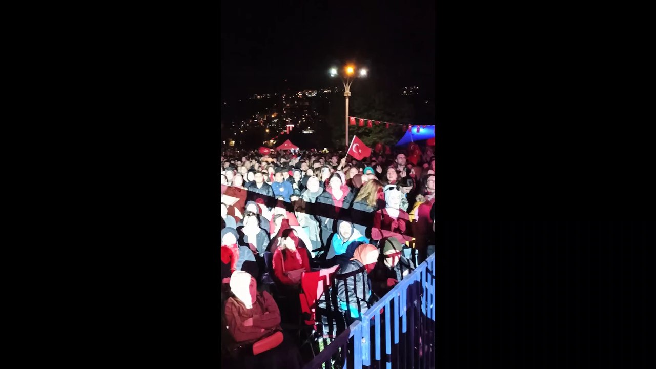 Hakan Altun Seka Park'ta konser verdi