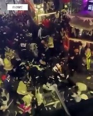 رعب حقيقي ومشاهد صادمة لحادث التدافع الذي أسفر عن 120 قتيلاً ومئات الجرحى إلى الآن في كوري