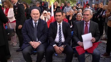 Wall Street'te Türk bayrağı göndere çekildi