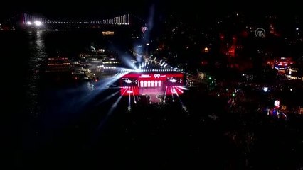 İBB'den Üsküdar sahilinde Cumhuriyet Bayramı kutlaması