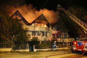 Villada çıkan yangın söndürüldü