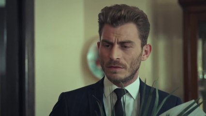 ذهب ليخطب بنت القائد ولكن / مقطع فيديو كامل