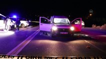 Denizli'de hafif ticari araçta silahlı saldırıya uğrayan 5 kişi yaralandı