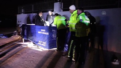 Sakarya'da motosikletten savrulup duvara çarpan sürücü hayatını kaybetti