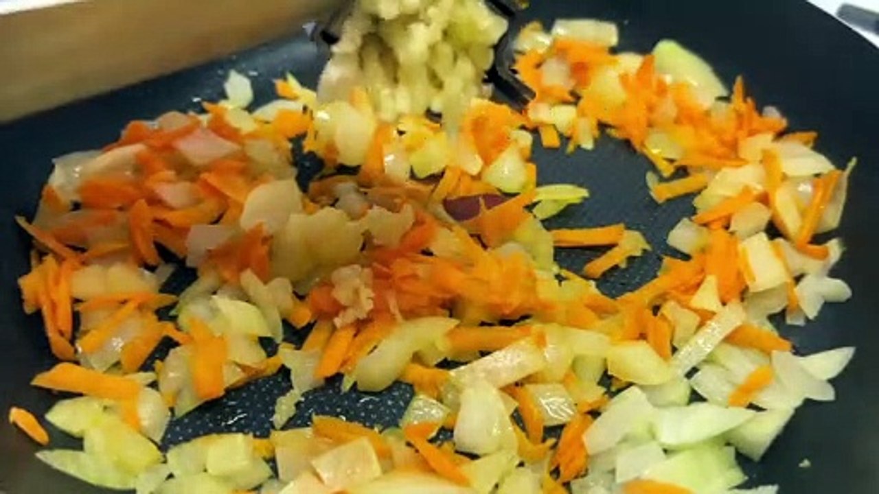 So eine einfache Hühnersuppe dass man mehr will Schnell und lecker