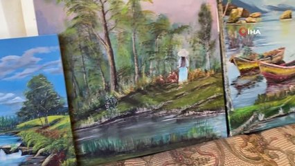 50 yıldır tuvalleri renklendiriyor