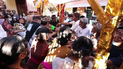 TRADISI UNIK PEMAKAMAN KREMASI 'NGABEN BALI' dokumenter