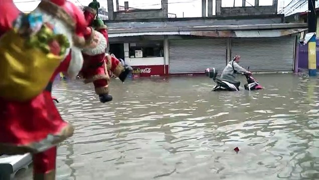 Разрушительный тропический шторм обрушился на Филиппины