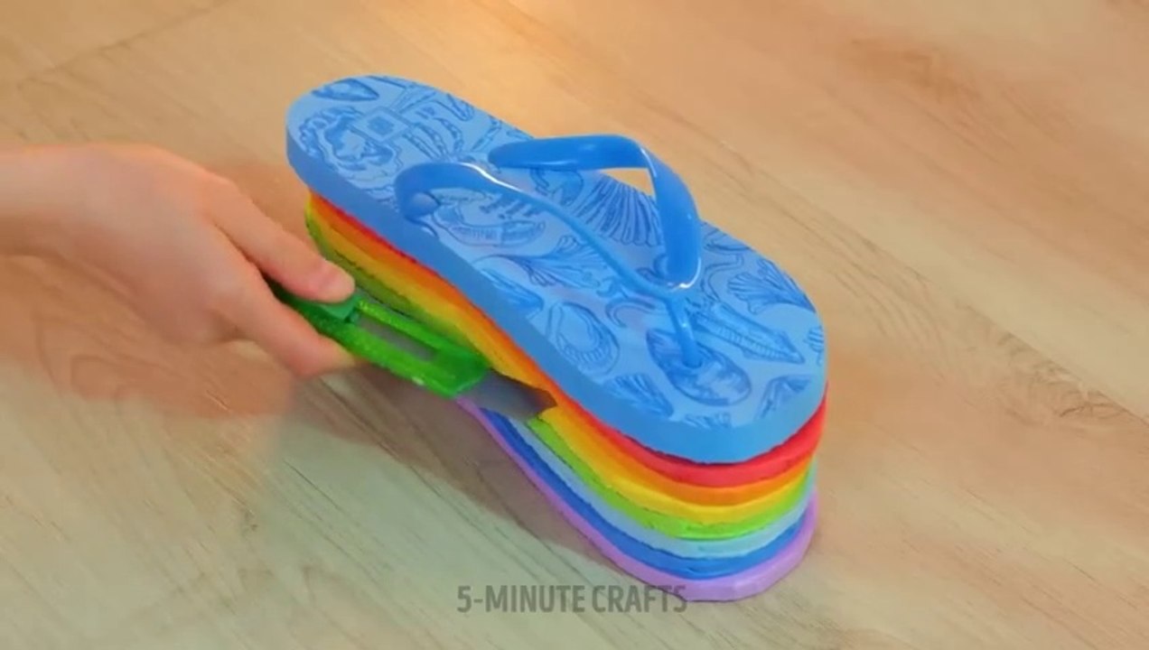 RANDOM SUMMER HACKS FOR ALL OCCASIONS