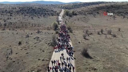 Anlamlı yürüyüşte jandarmanın 'Çelik Kanatlar'ı nefes kesti