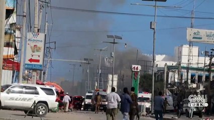 Somali'de bombalı saldırı: 100 ölü