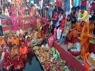 छठ पर्व : बड़ी भाग से आवेला छठ के व्रतिया...