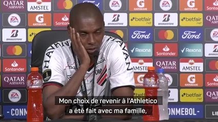 Athletico Paranaense - Fernandinho compare la finale de Copa Libertadores avec celle de Ligue des champions