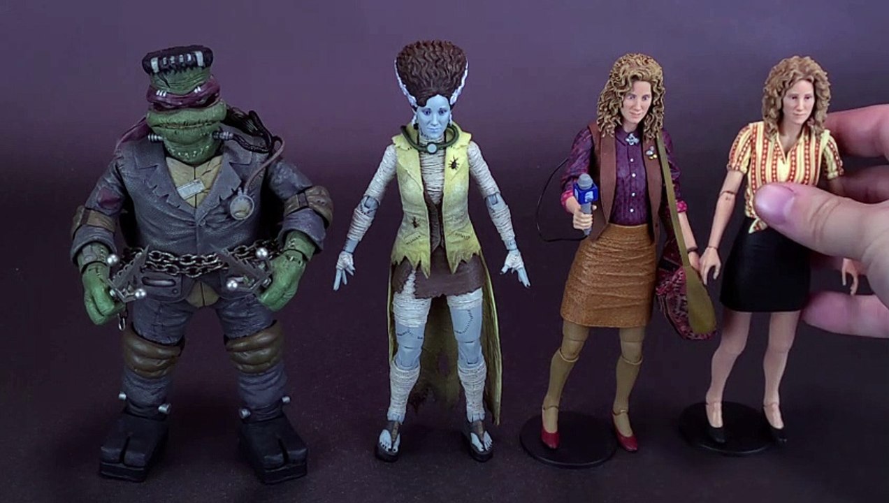 NECA TMNT Universal Monsters April O'Neil As The Bride of Frankenstein | Spooky Spot 2022
