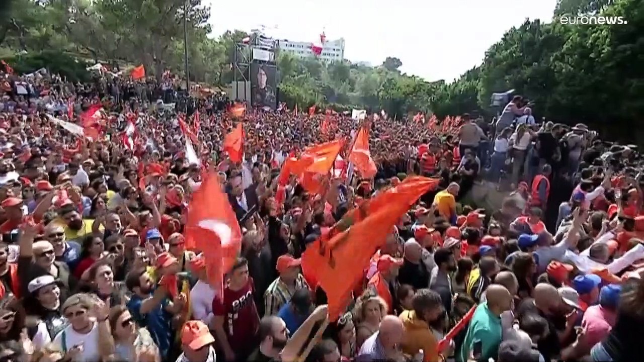 Libanon 'am Abgrund': Michel Aoun räumt Präsidentenpalast