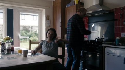 In The Dark - Se1 - Ep04 - New Year, New You HD Watch HD Deutsch