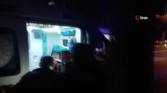 Göreve giden polis otosu kazaya karıştı: 2'si polis 5 yaralı