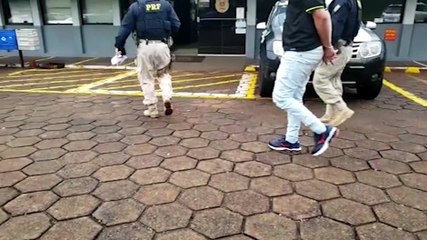 Jovem conduzindo veículo com registro de furto é detido pela PRF