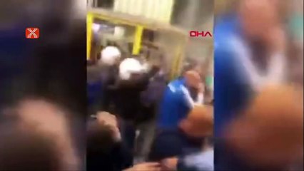 Adana Demirspor tribünlerinde arbede