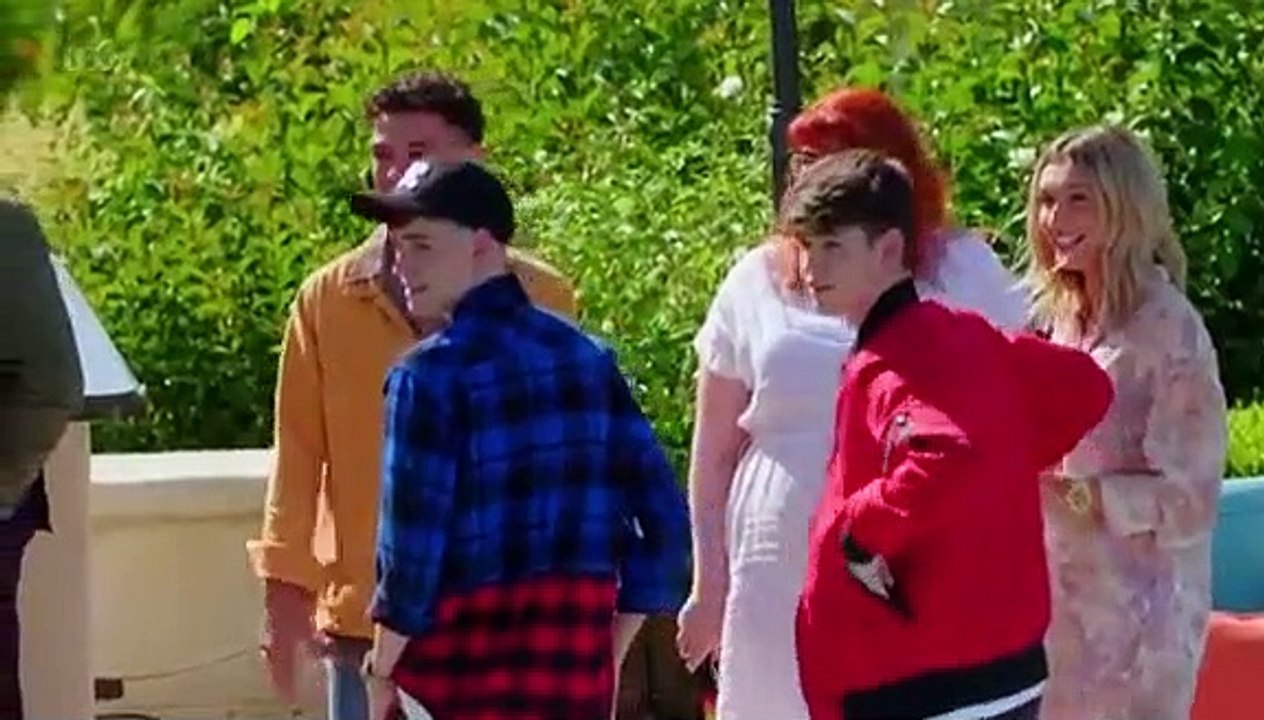 The X Factor - Celebrity - Se1 - Ep01 HD Watch HD Deutsch