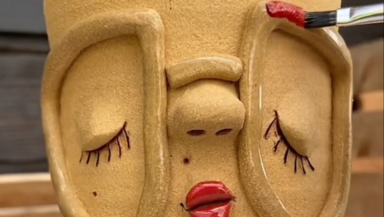 How Cartoon-Face Pottery Is Made