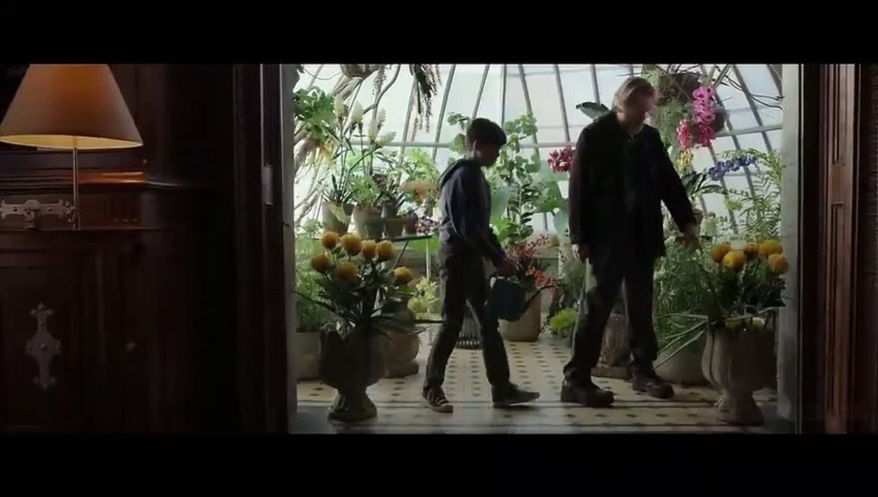 He Sends a Goodbye Message to His Dead Friend's Phone But he Responds From Hell