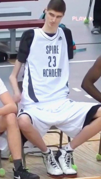 Robert Bobroczky  #fyp #sports #basketball #foryou #foryoupage #viralNS