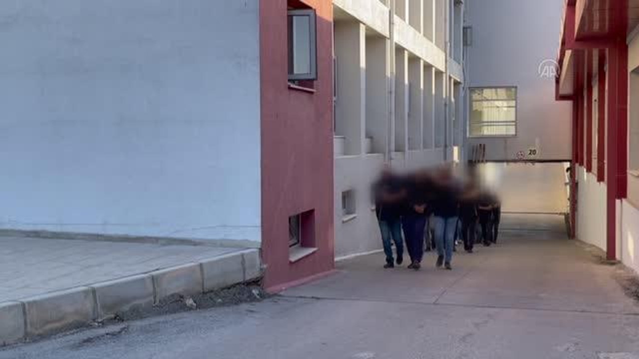 DEAŞ soruşturmasında 2 zanlı tutuklandı