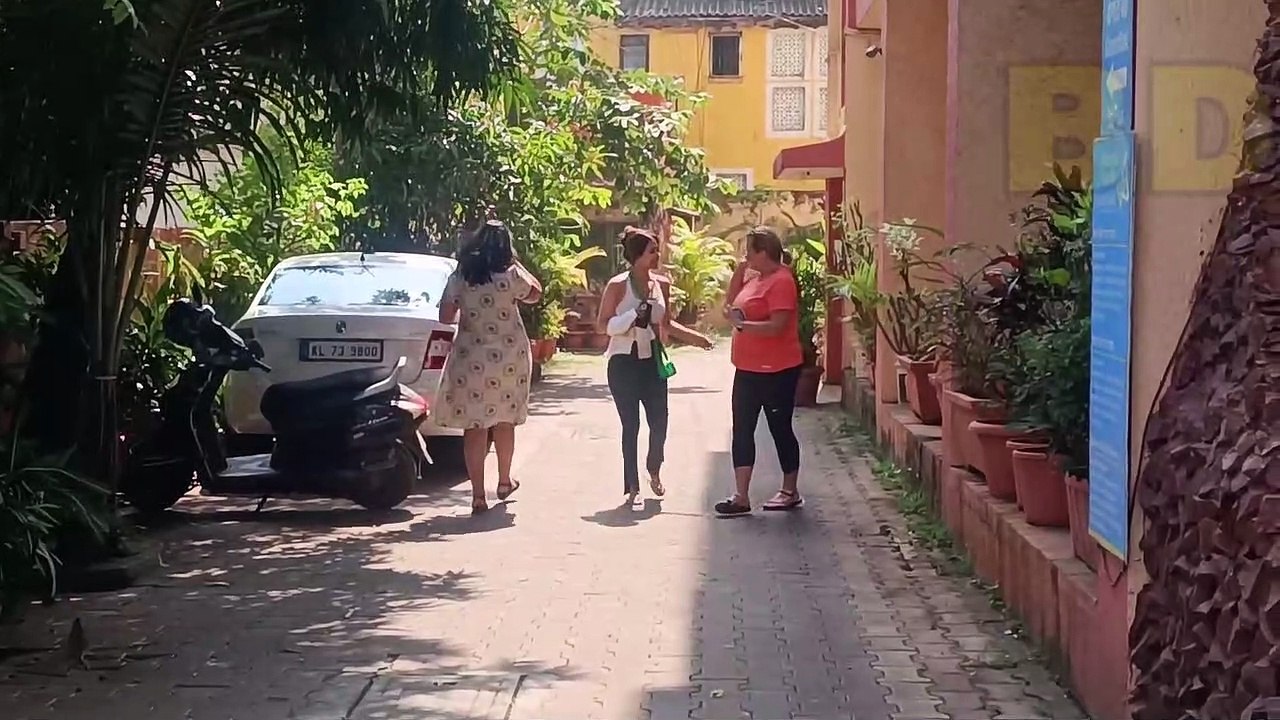 Malaika Arora Spotted Outside Yoga Class In Bandra