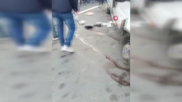 Arnavutköy'de servis minibüsü ile hafriyat kamyonu çarpıştı: 1'i ağır 7 yaralı