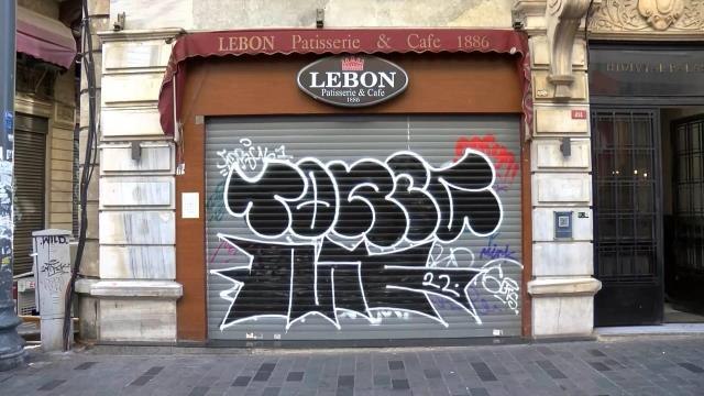 İstiklal Caddesi'nde bir devrin sonu: 212 yıllık Lebon pastanesi kepenkleri indirdi