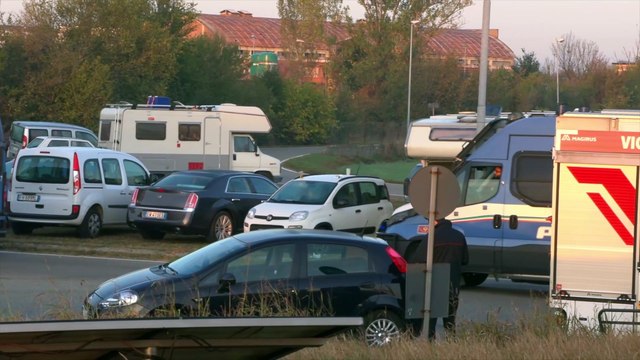 Rave di Modena, ingente spiegamento di mezzi di carabinieri e forze dell'ordine