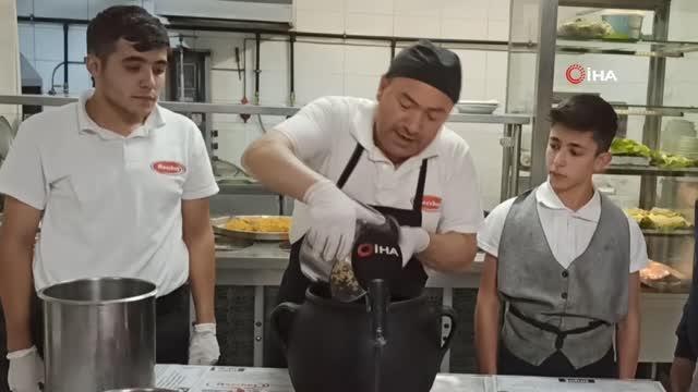 Çömlekte pişirilen 'Tescilli Şuhut Keşkeği' lezzeti ile damak çatlatıyor