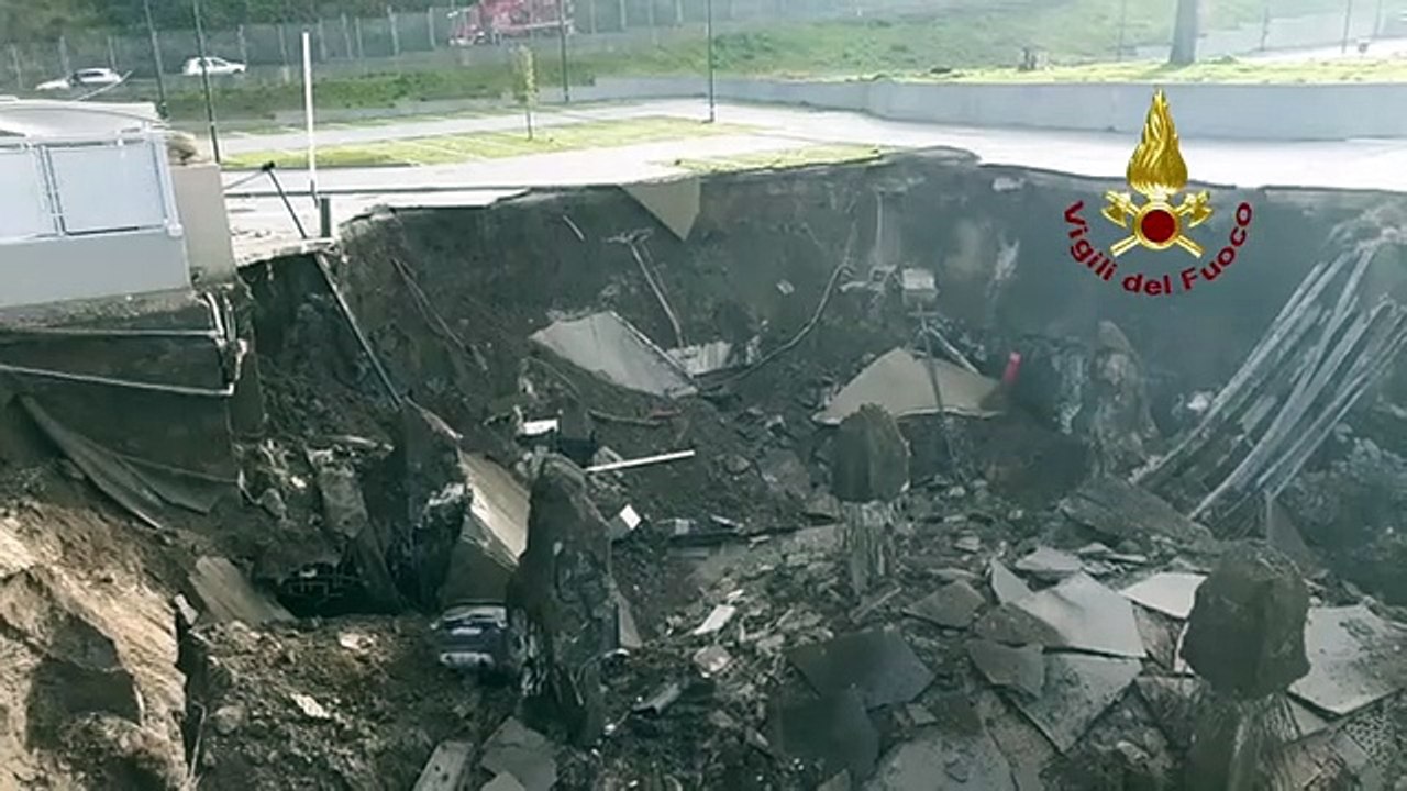 La voragine all'Ospedale del Mare di Napoli
