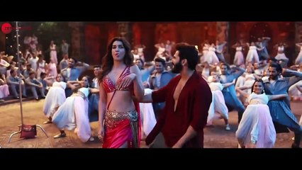 下载视频: Thumkeshwari - Making _ Bhediya _ Varun Dhawan , Kriti Sanon, Shraddha Kapoo_HD