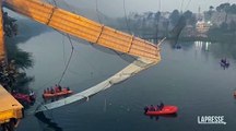 Ponte crolla dopo i lavori di restauro, tragico bilancio in India: almeno 130 vittime