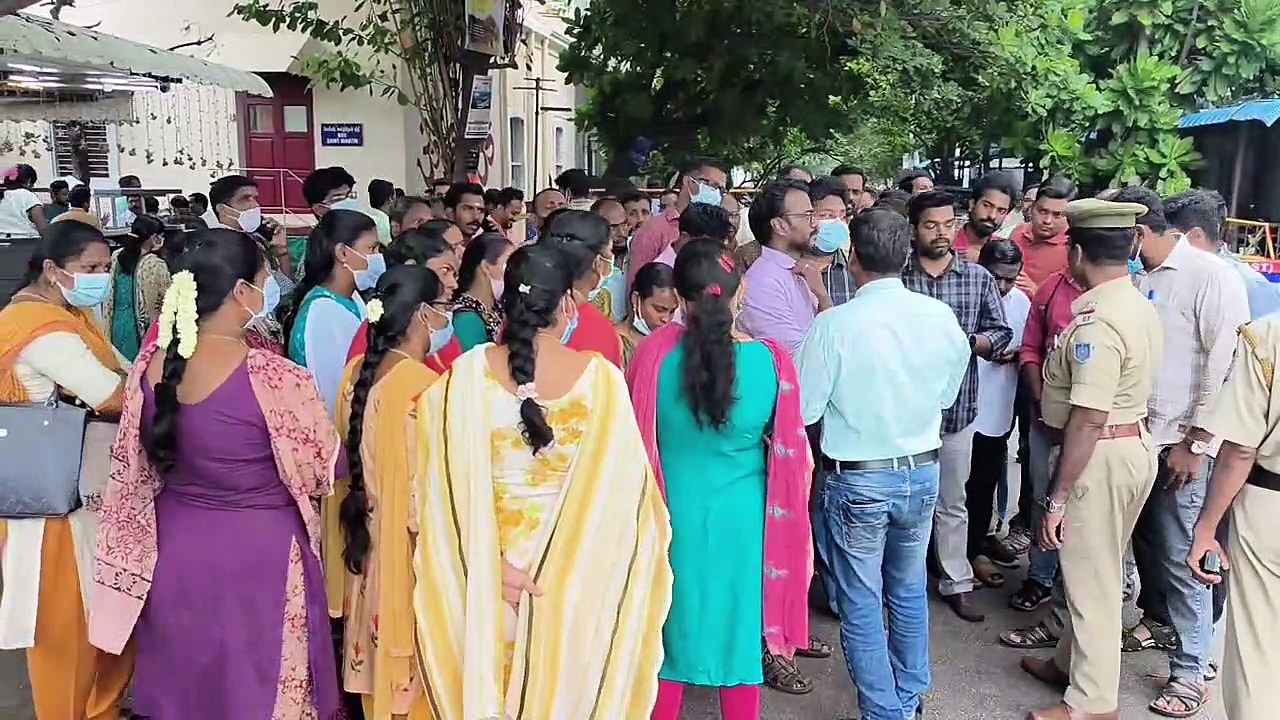 காலி பணியிடங்களுக்கு வடமாநிலத்தவர்களை நிரப்ப கூடாது.. புதுச்சேரி திமுக கோரிக்கை !