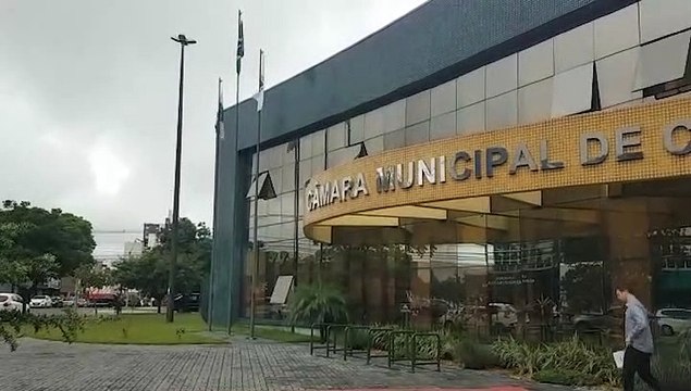 Com medo, Câmara pede que Paranhos vete 13º salário e aumento do número de vereadores