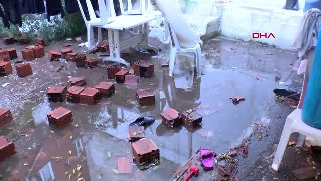 İSTANBUL-BEYOĞLU'NDA 6 KATLI BİNANIN İSTİNAT DUVARI ÇÖKTÜ