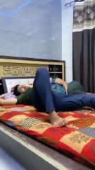 Adam yatakta karısına ne yaptı