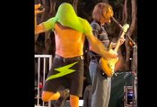 Red Hot Chili Peppers : Smells like Teen Spirit (Nirvana Cover live 2022)