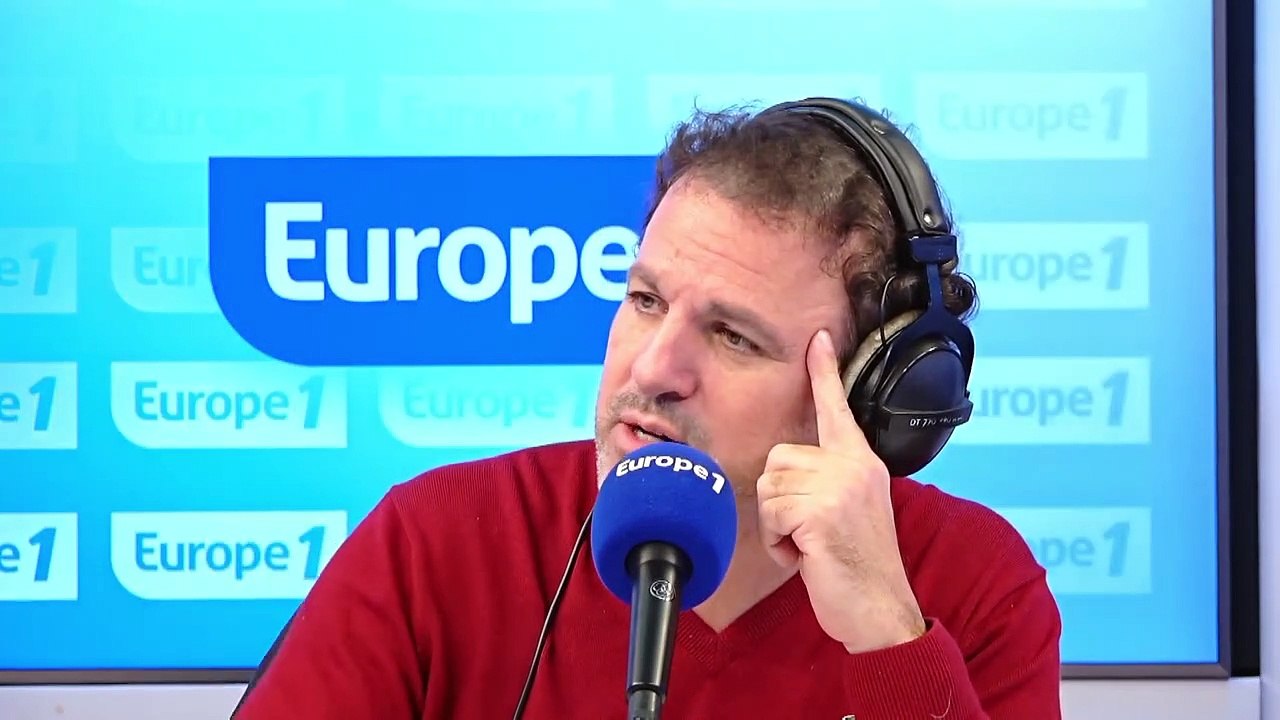 Football : les messages politiques ont-ils leur place dans les tribunes des stades ?