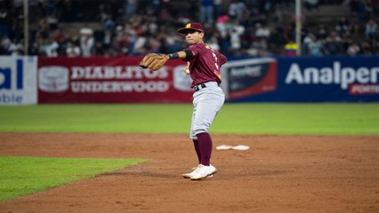 Los mejores momentos del Navegantes del Magallanes vs Leones del Caracas del 05-11-2022