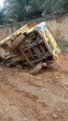 Detik detik truk sawit kecelakaan