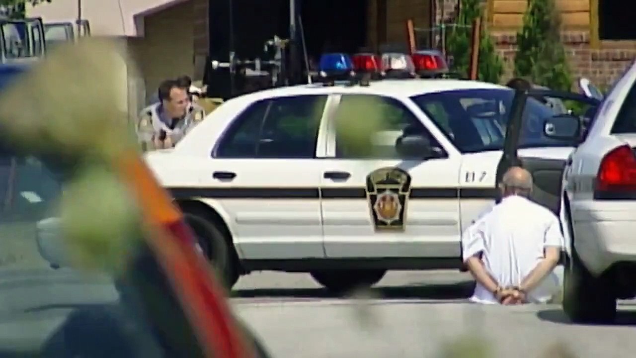 Evil Genius - The True Story of America's Most Diabolical Bank Heist - Se1 - Ep01 HD Watch HD Deutsch