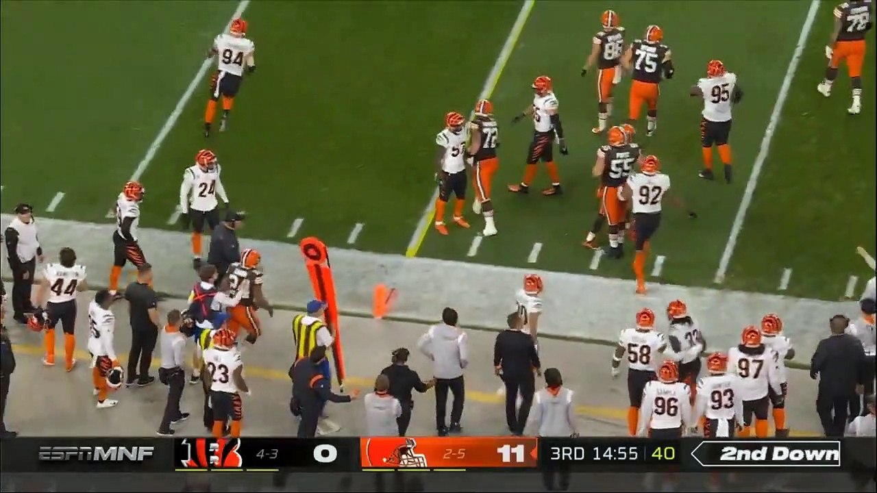 Cincinnati Bengals vs. Cleveland Browns Full Highlights 3rd QTR _ NFL Week 8_ 2022