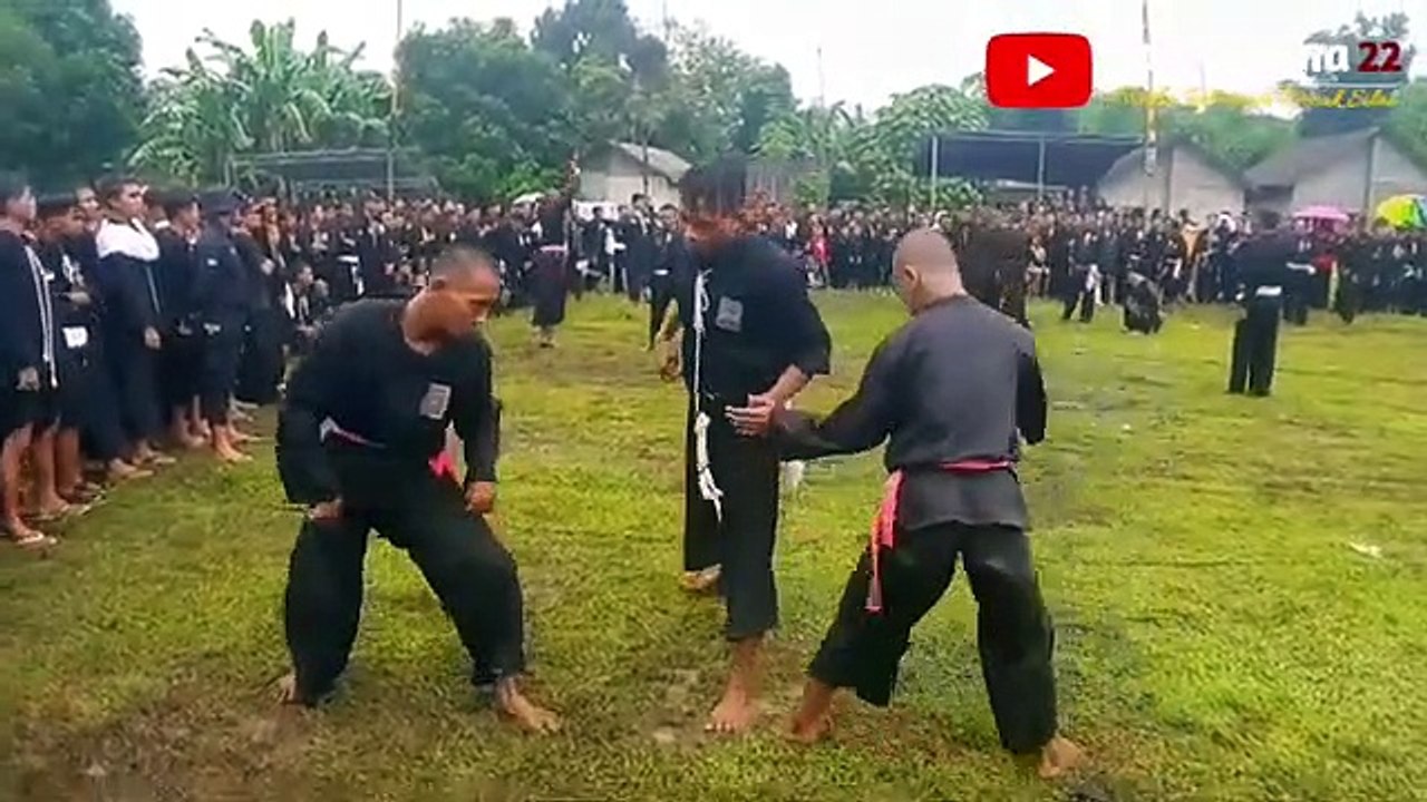 Sambung siswa PSHT saat tes kenaikan tingkat