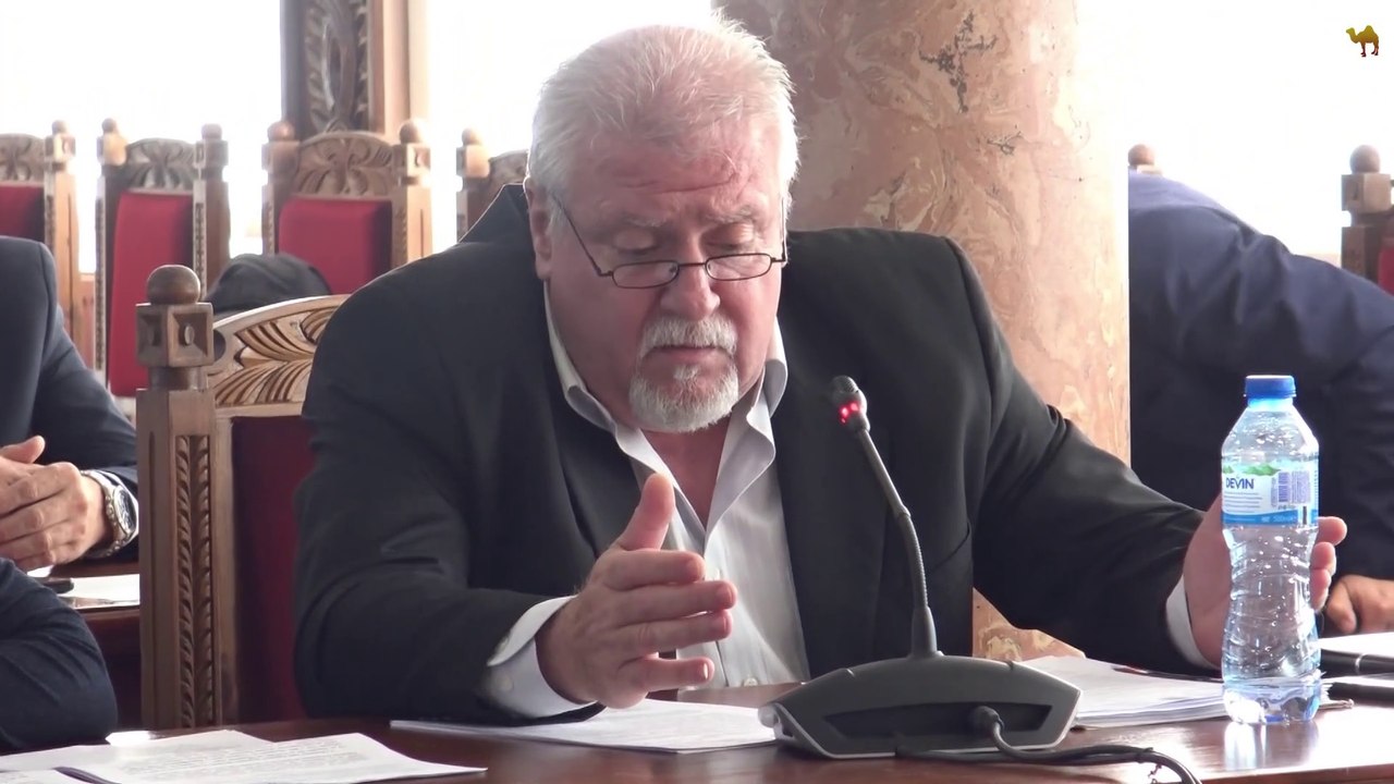 Община Харманли дава земи на някой