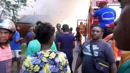 HEBOH!!! Terjadi kebakaran sekaligus penyerangan kepada petugas Damkar Merauke 30/10/22